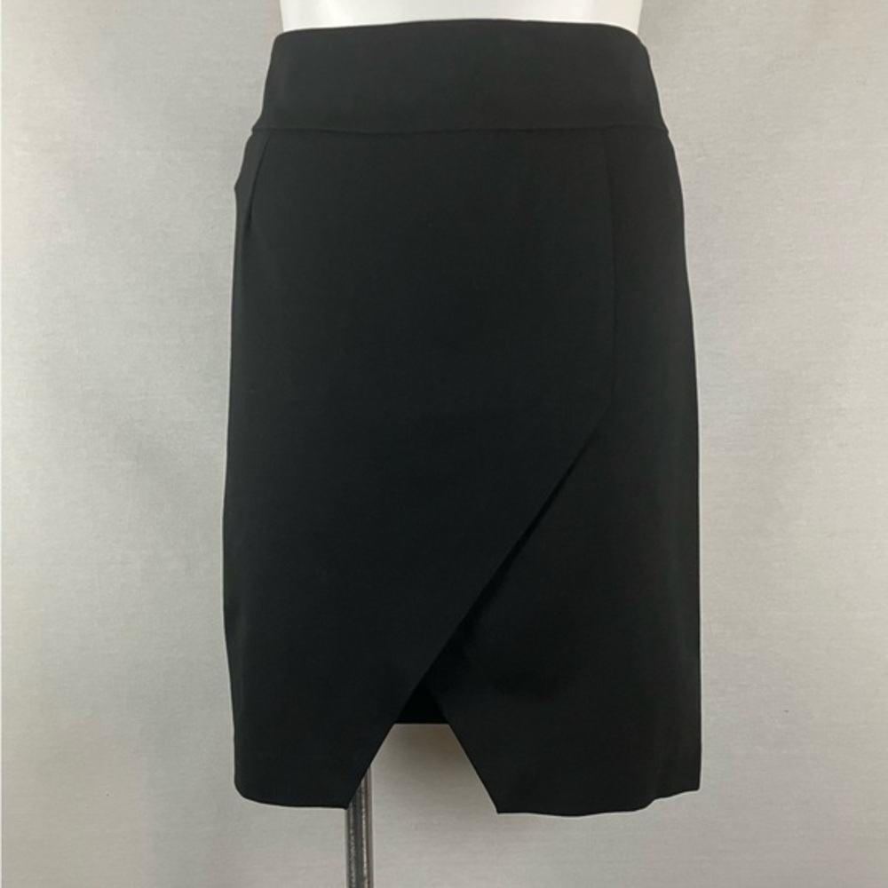 Monroe & Main Ponte Pencil Skirt